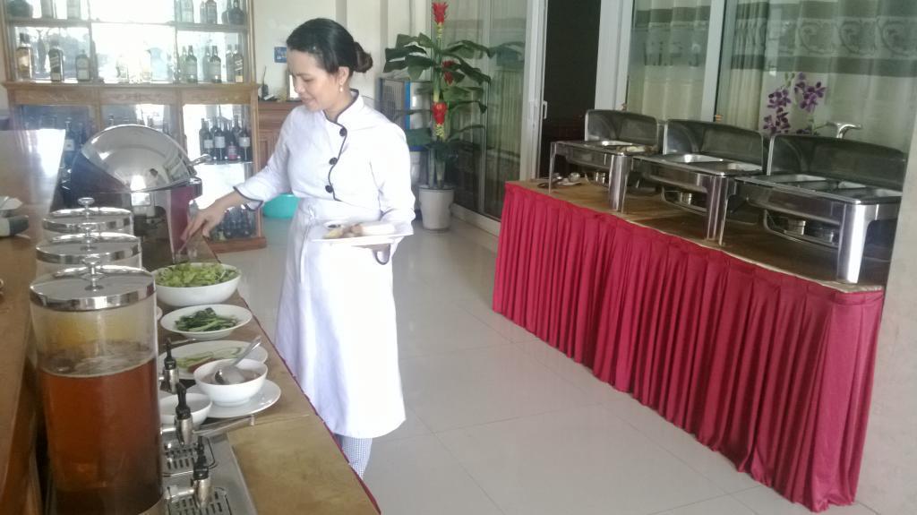 ฮวง เย็น คานารี่ โฮเทล Hotel กวีเญิน ภายนอก รูปภาพ