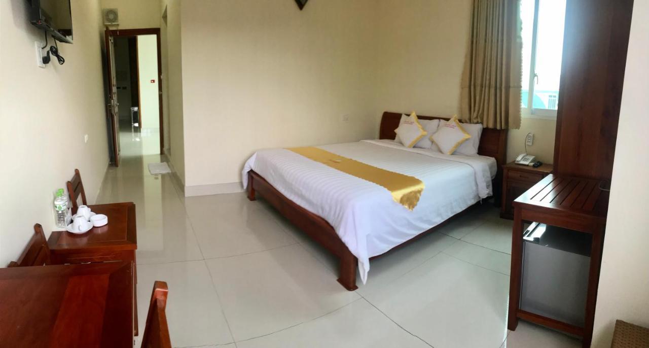 ฮวง เย็น คานารี่ โฮเทล Hotel กวีเญิน ภายนอก รูปภาพ