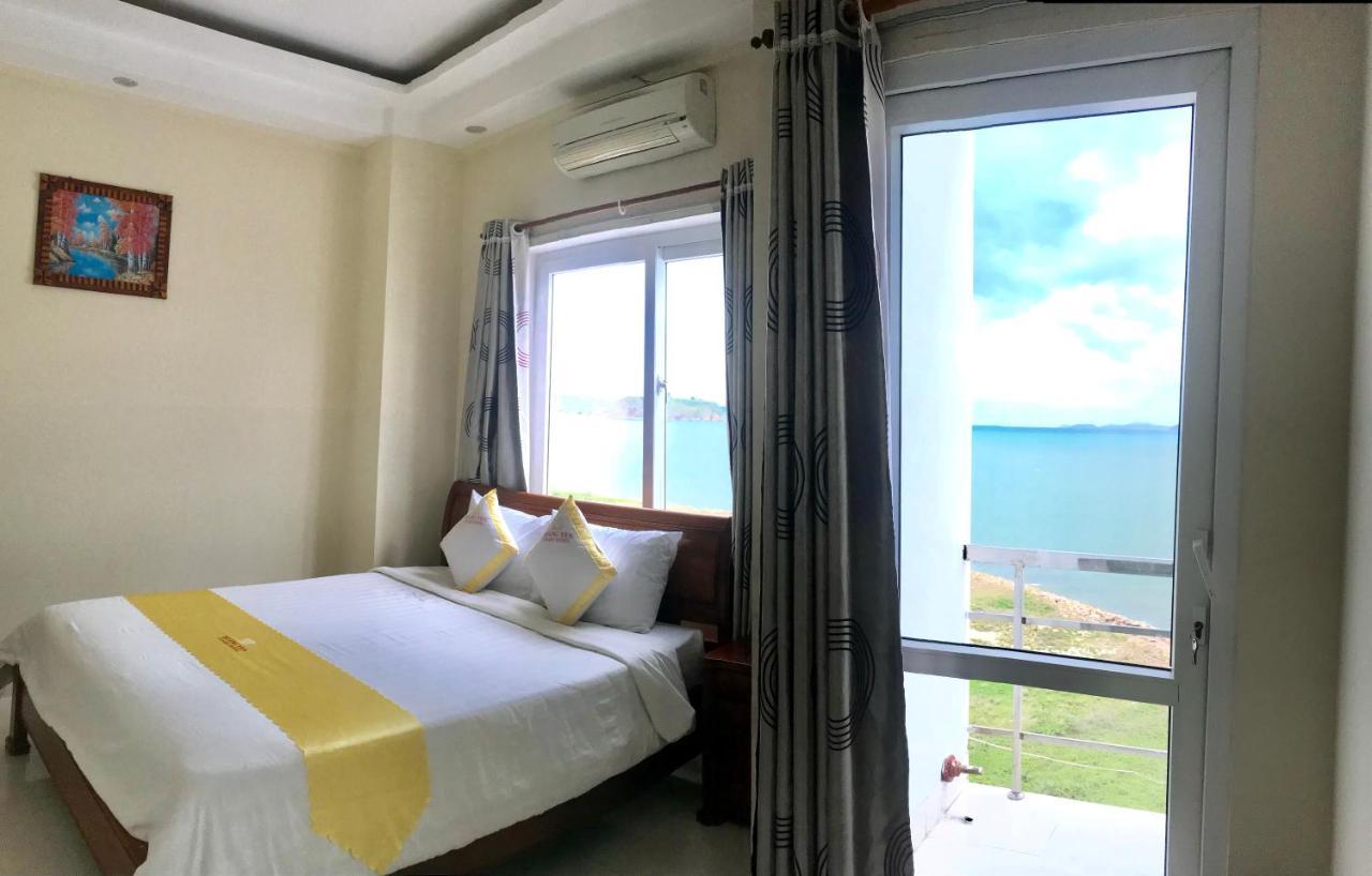 ฮวง เย็น คานารี่ โฮเทล Hotel กวีเญิน ภายนอก รูปภาพ